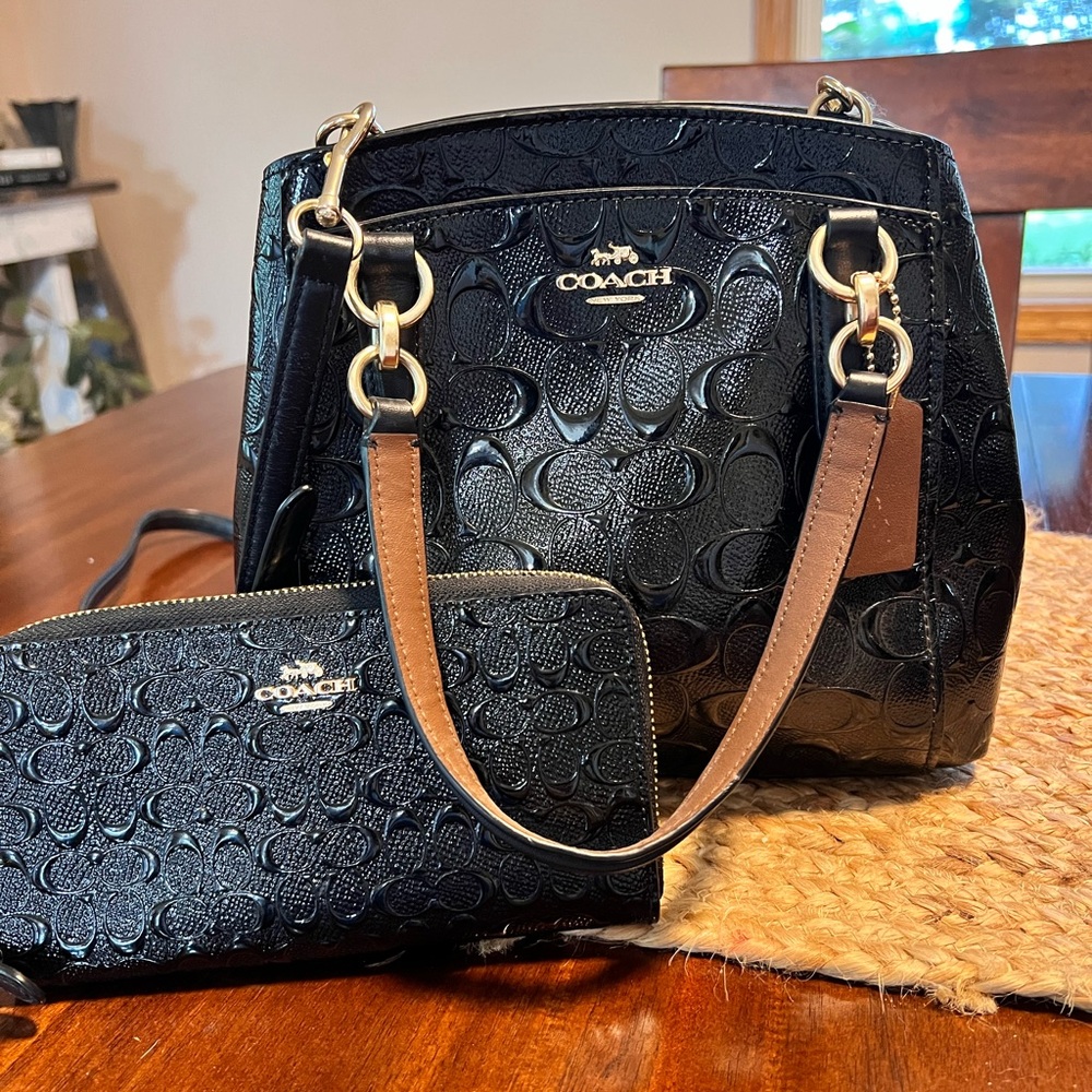 Coach purse and wallet